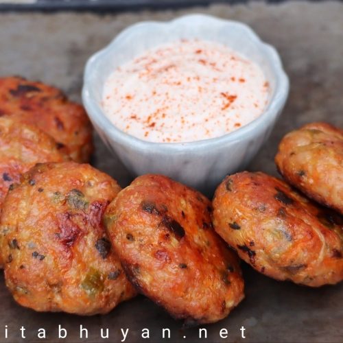 Baked leek and sage chicken patties