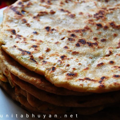 Mixed vegetable and cheese paratha